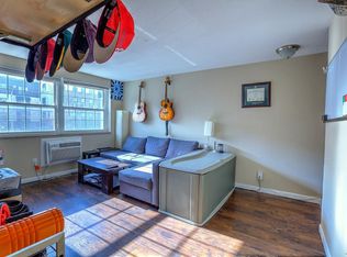 4048 W Pine Blvd, Saint Louis, MO 63108