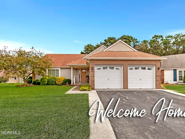 12 Westgate Court, Toms River, NJ 08757