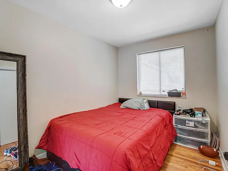 454 Warner St — Photo 13