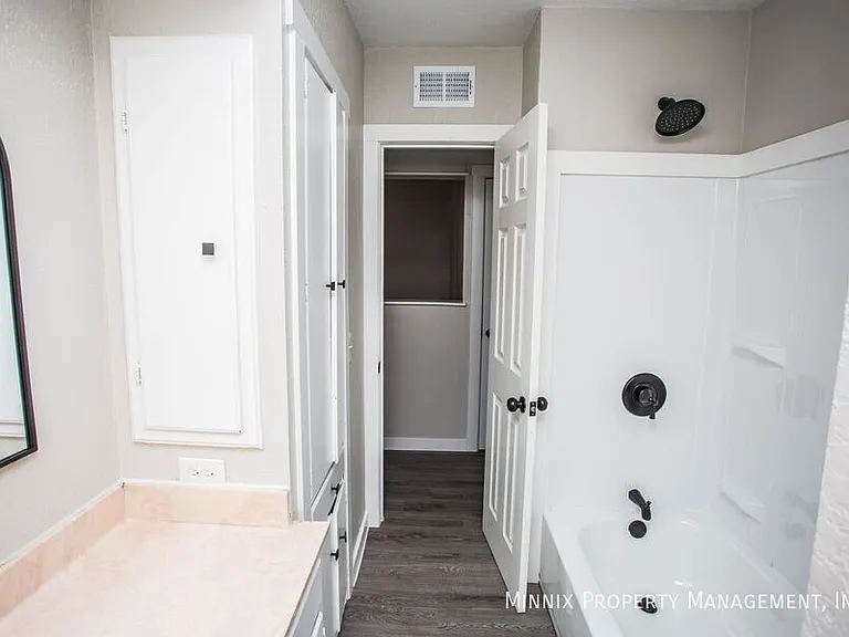 2725 63rd St #1 — Photo 30