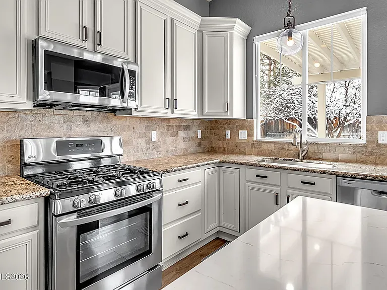 2725 Decoy Dr — Photo 16