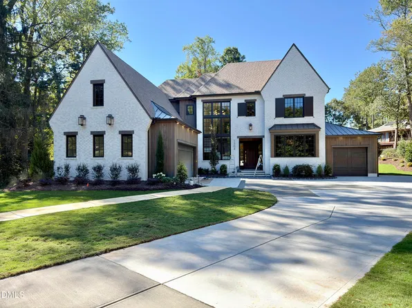 1504 Strothmore Ct, Raleigh, NC 27615