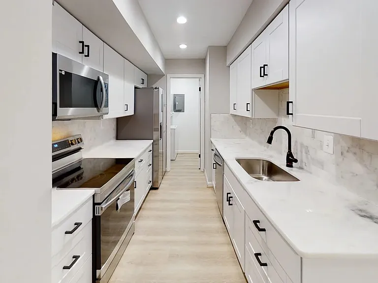 3050 Trevor House Dr — Photo 5