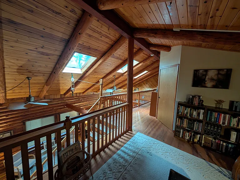 7312 E Evans Creek Rd — Photo 18
