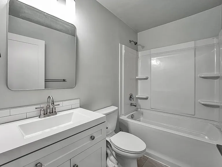 5356 SE 44th Ave — Photo 7