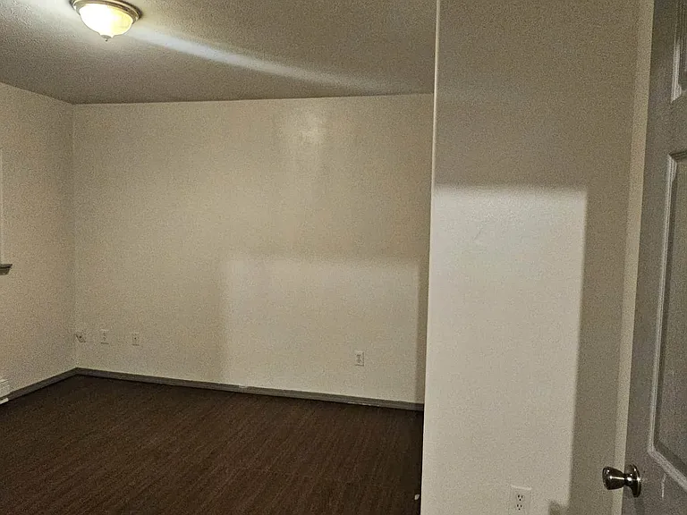 2514 E Hartson Ave #2514 — Photo 7