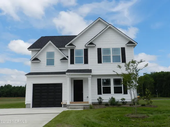 105 Hampshire Place Place, Kenly, NC 27542