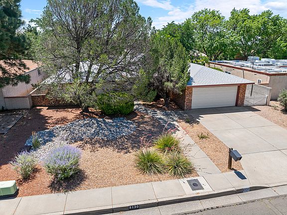 2nd image of 8130 Avenida La Prestina NE