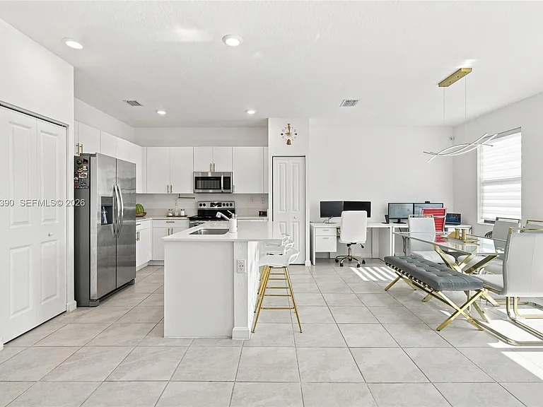 20369 NW 5th Ct #20369 — Photo 9