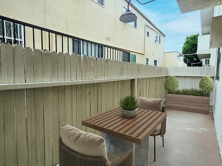 10138 Palms Blvd #2 — Photo 5