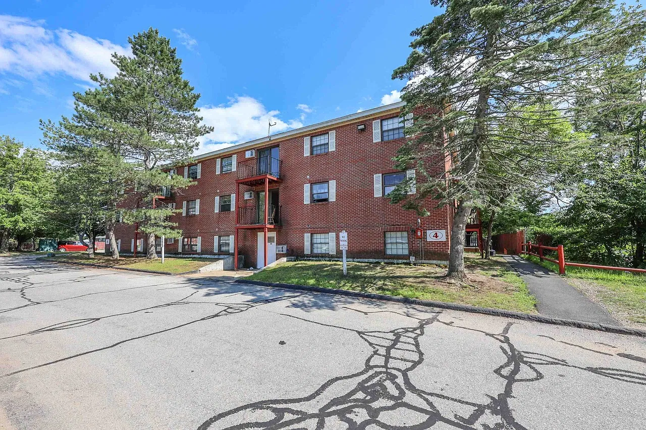 2 bed, 662 sqft, $1,750 — Photo 1