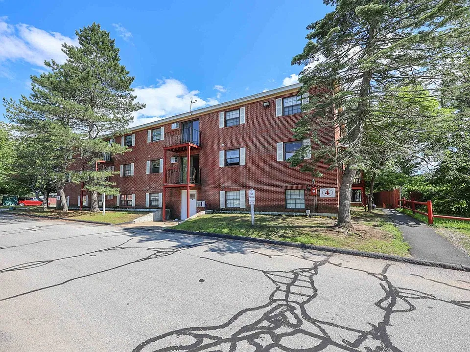12 E Side Dr #417