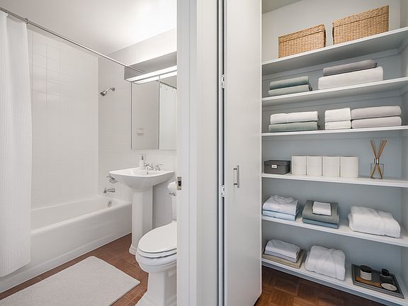 5th image of 525 E 72nd St APT 10E