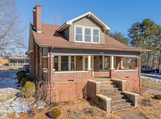 208 E Buck Ave, Rural Retreat, VA 24368