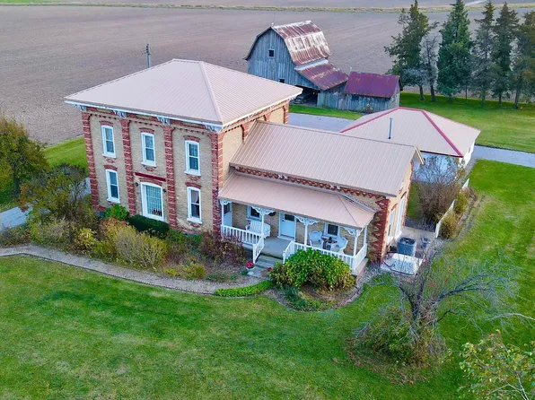 5821 Dixon Rd, Vassar, MI 48768