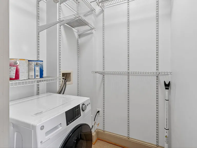 1361 K St SE #303 — Photo 11