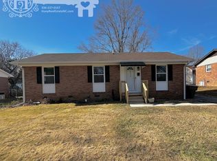 2312 New Orleans St, Greensboro, NC 27406