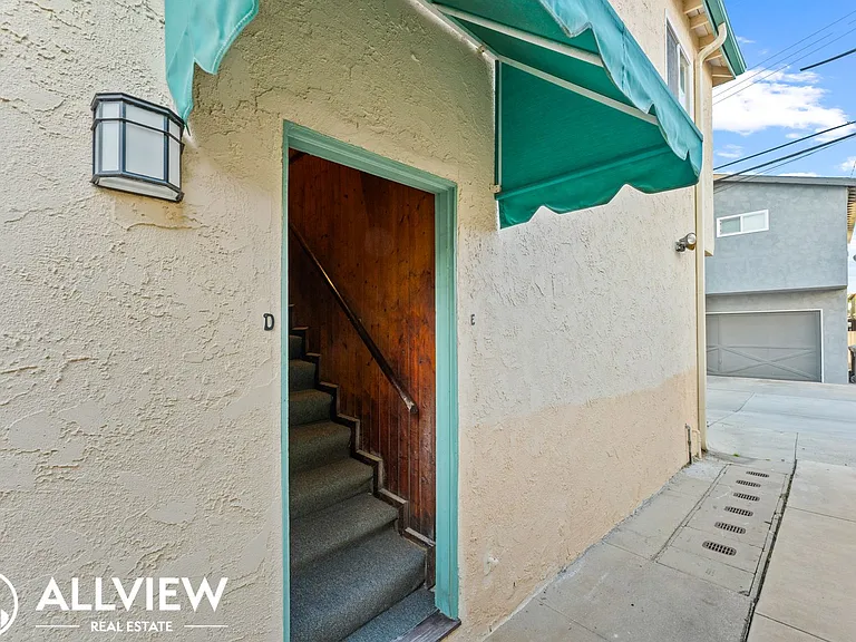 136 13th Street — Photo 12
