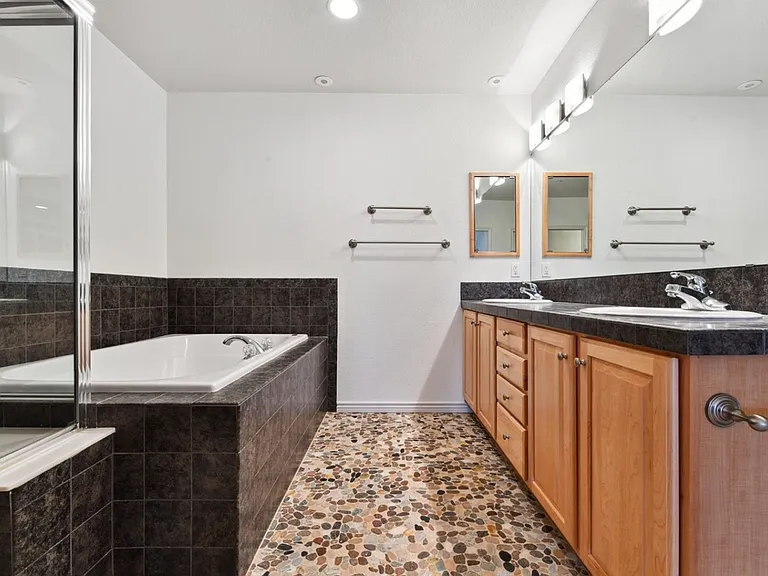 250 Laramie Blvd — Photo 12