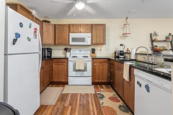 1st image of 1000 Cook Rd #7