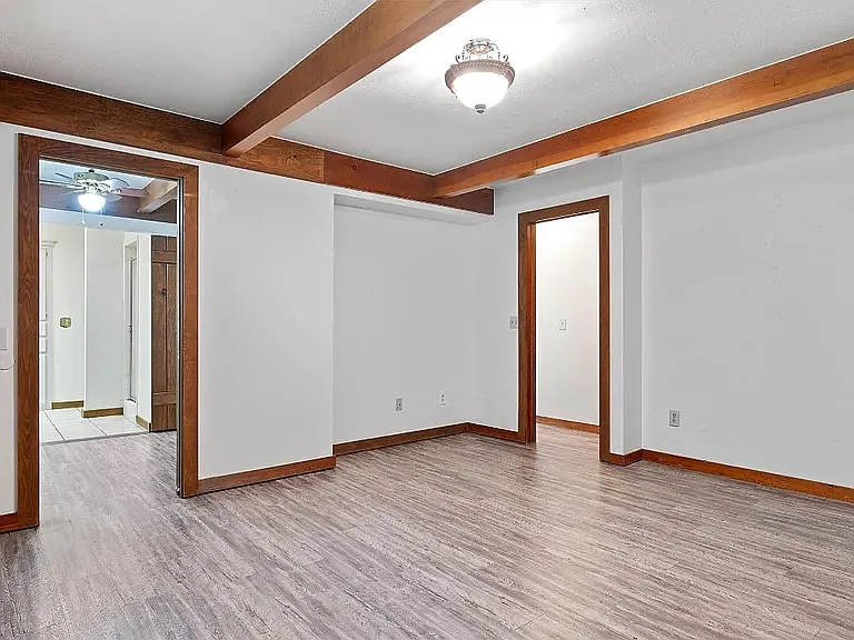 1600 E Covell Rd — Photo 13
