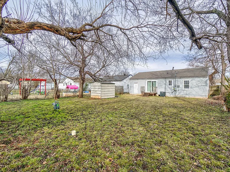 3900 Mallard Dr — Photo 32
