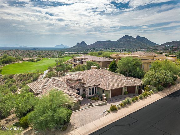 3rd image of 15210 E CAMELVIEW Drive