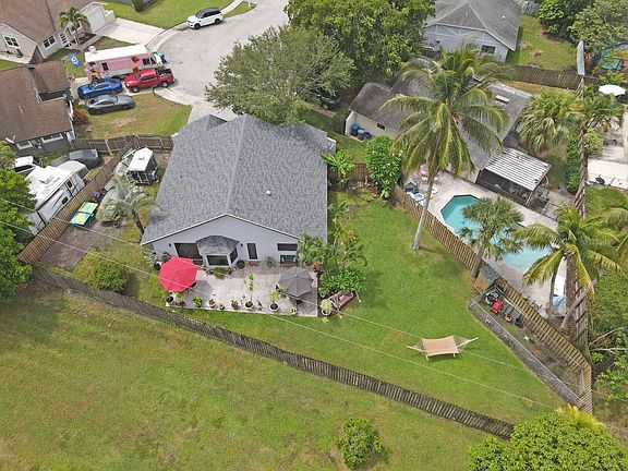 3rd image of 2835 NW 110th Avenue