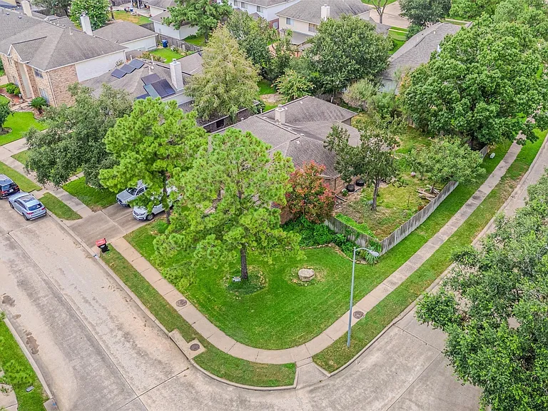 19402 Bear Meadow Ln — Photo 5