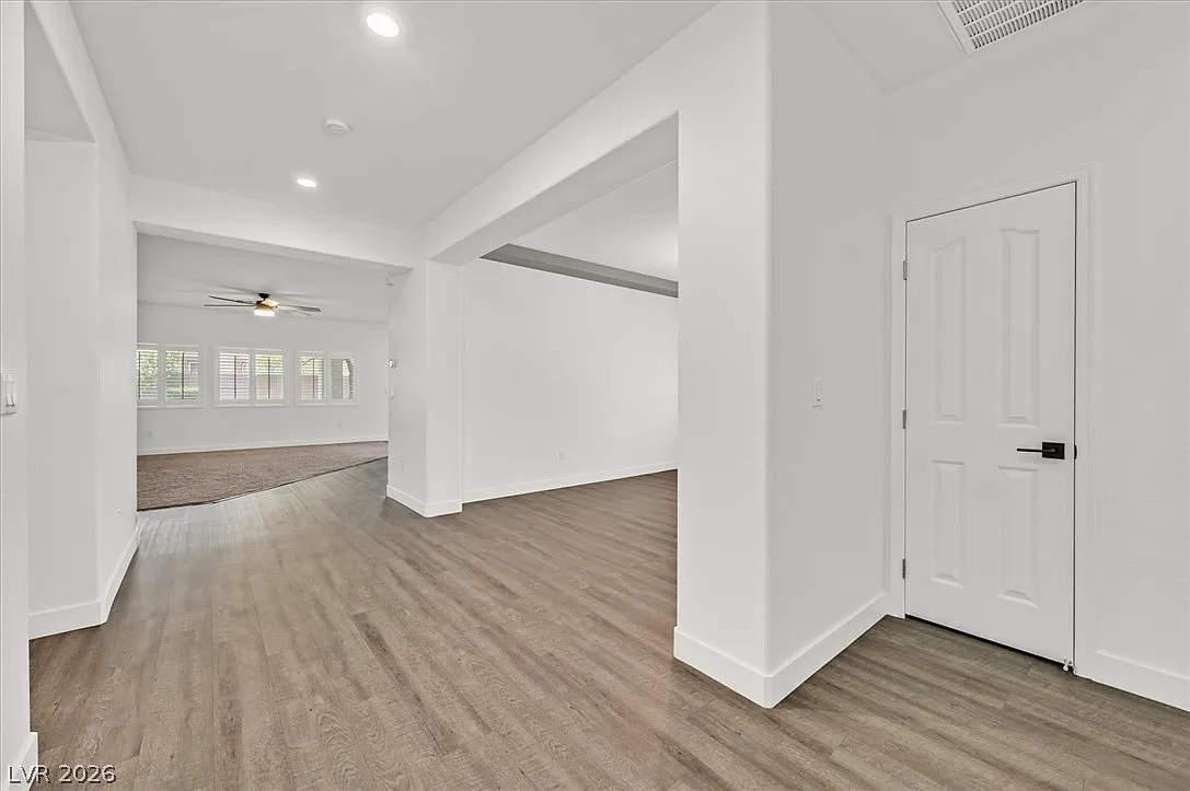 3 bed, 2.5 bath, 2173 sqft, $3,395 — Photo 4