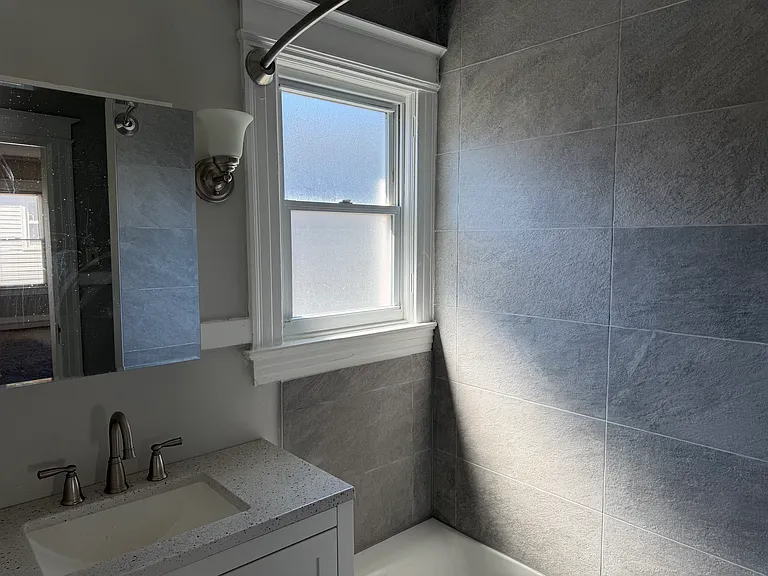 395 University Ave #1 — Photo 15