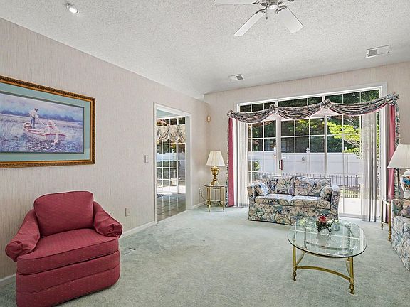 2nd image of 1217 Loblolly Ln.