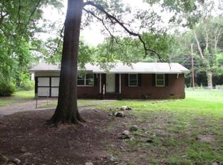 814 Fairwood Dr, Woodruff, SC 29388
