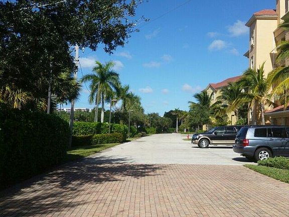 4th image of 7451 Bella Lago Dr Unit 123