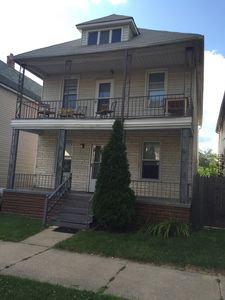 1969 Trowbridge St, Hamtramck, MI, 48212