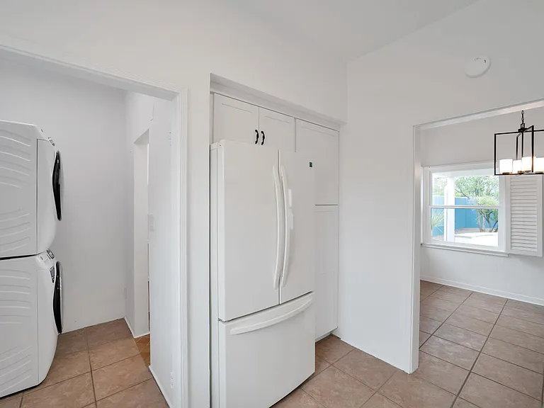 1815 E Waverly St #1 — Photo 9