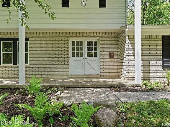 4th image of 8315 Reese Rd