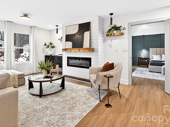 3rd image of 2011 E Barden Rd