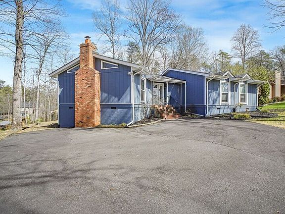 2nd image of 306 Happy Creek Rd