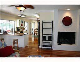 4th image of 3039 Lake Saxon Dr