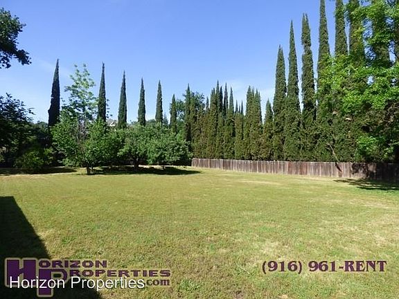 5th image of 8743 Phoenix Ave