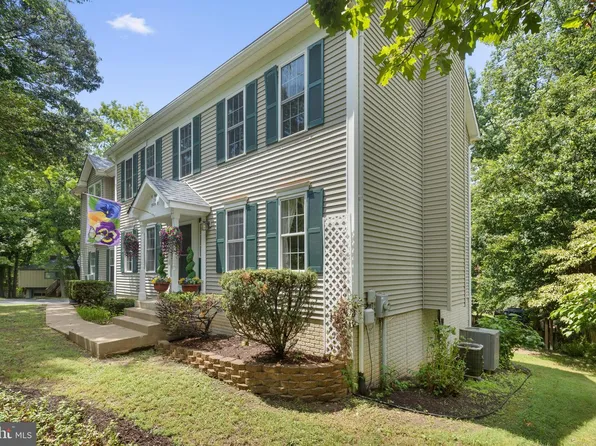 1206 Cordova Dr, Lusby, MD 20657