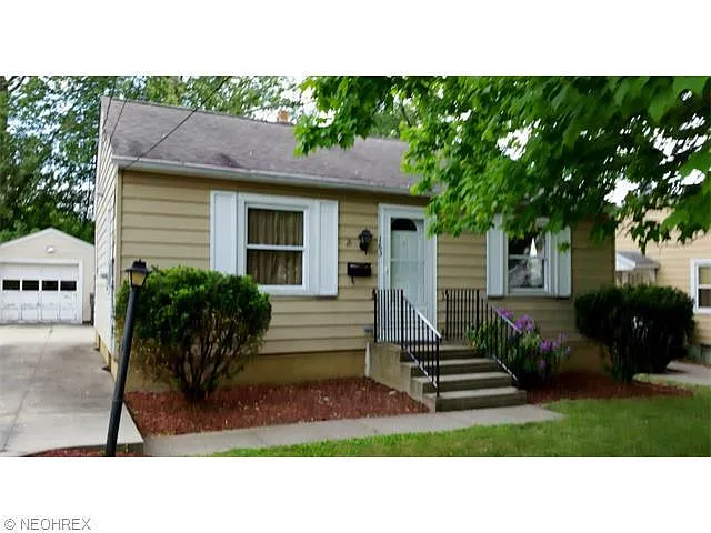 163 Tolbert St photo 1