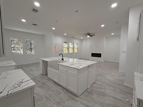 3rd image of 116 Crazy Cross Rd