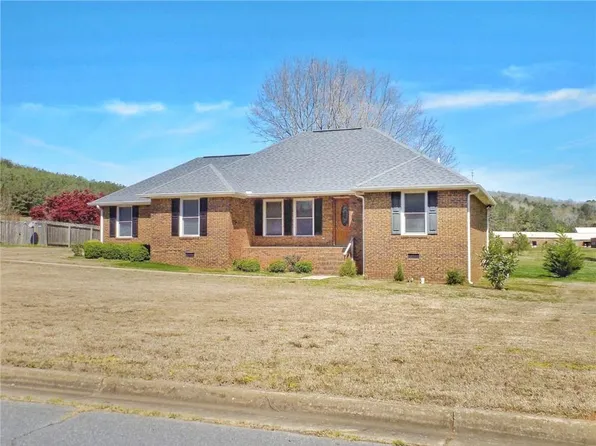10 Leawood Ct, Lindale, GA 30147