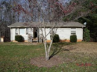 1239 Chandler Rd, Goodview, VA 24095