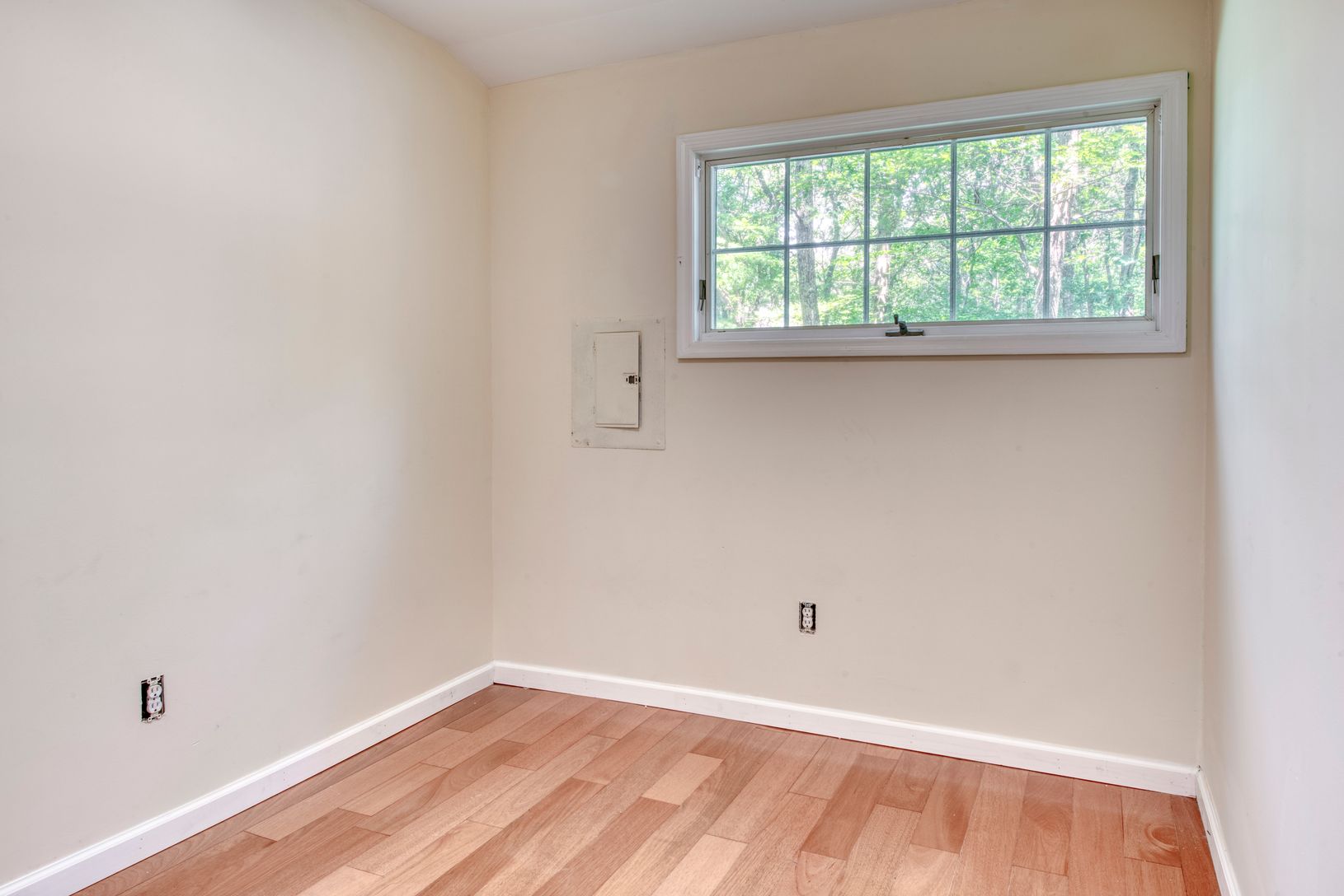 Cottage Bedroom 2