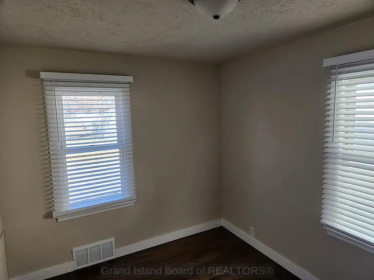 432 Dodge St — Photo 14