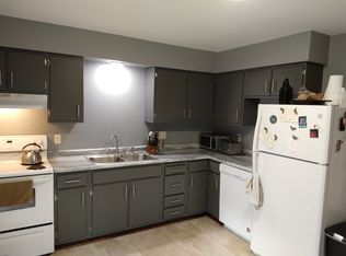 660 Carol Ct, Eau Claire, WI 54703