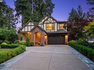 1122 Bayberry Rd, Lake Oswego, OR 97034